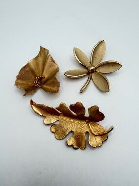 Vintage Signed GIOVANNI, TRAFARI, COROGold Tone Leaf & Flower Brooch Lot